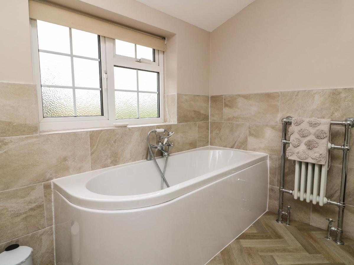2 Crosslands Villa Йорк Екстериор снимка