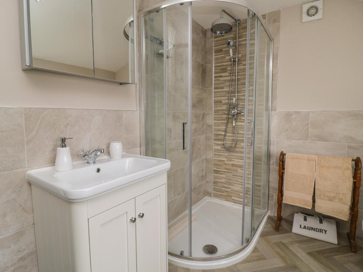 2 Crosslands Villa Йорк Екстериор снимка