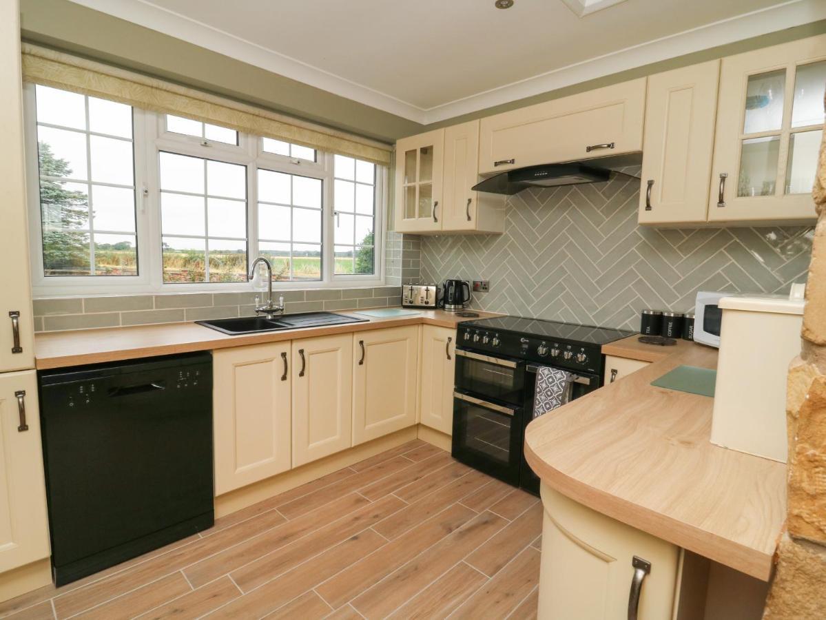 2 Crosslands Villa Йорк Екстериор снимка